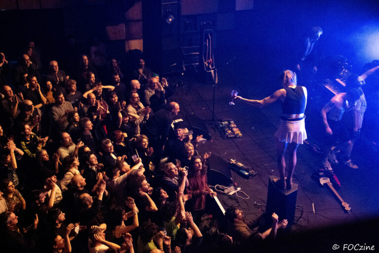 La femme, le feu, le chao, les flammes du Paradis  : La Route du Rock hiver l’Antipode Rennes le 26 février 2025.